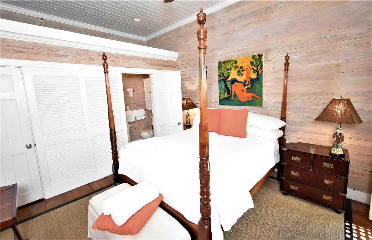 Simonton Court Historic Inn & Cottages Key West